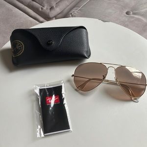 Champagne Ray Ban Aviators